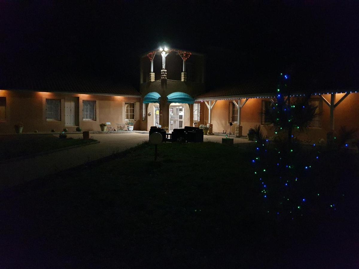 Hotel Saint Odilon Cluny Bagian luar foto